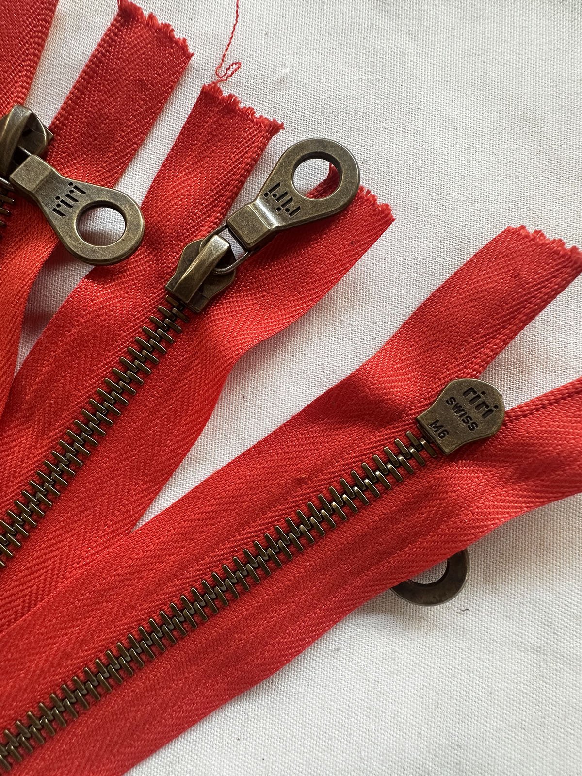 5" RiRi Zippers Tomato - L'Etoffe Fabrics LLC