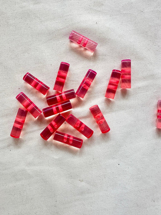 Coral Toggle Lucite Buttons Per 6 Count - L'Etoffe Fabrics LLC