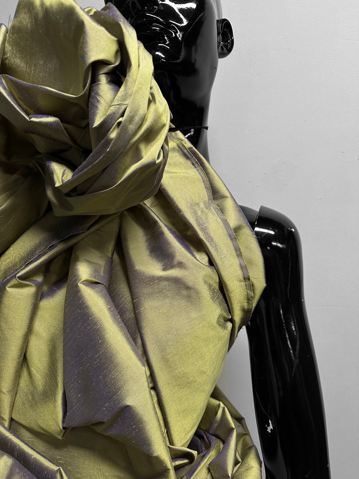 Iridescent Silk Dupioni Butter Purple - L'Etoffe Fabrics LLC