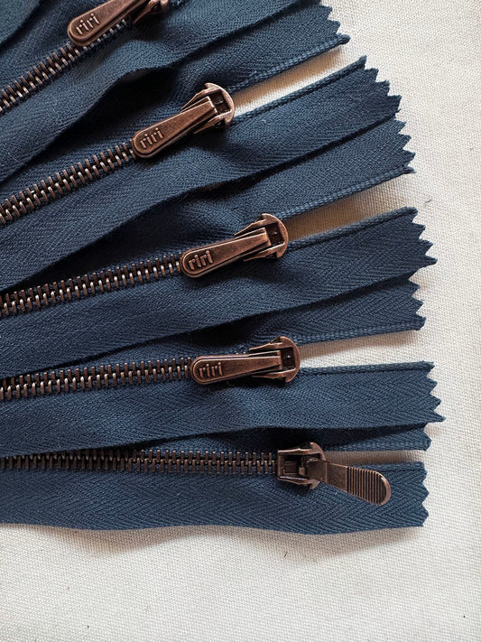 RiRi Zipper Bundle 5 count 2 3/4" Long Blue Grey - L'Etoffe Fabrics LLC