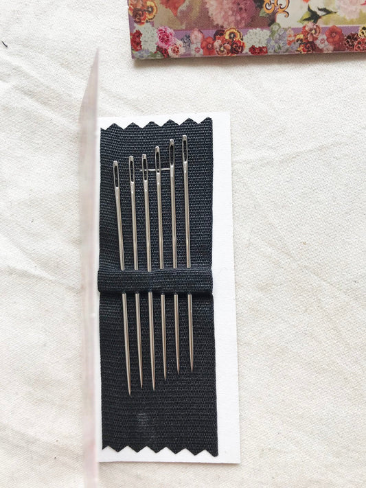 Sajou Flower Booklet 6 Darning Needles - L'Etoffe Fabrics LLC