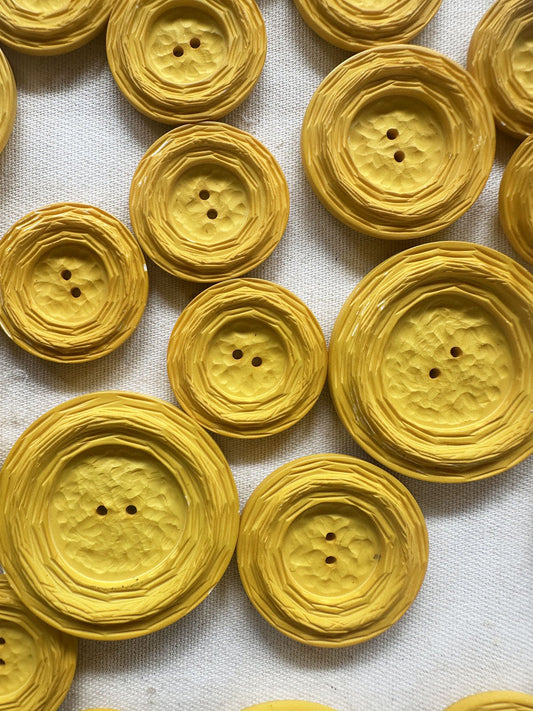 Vintage Italian Carved Yellow Buttons - L'Etoffe Fabrics LLC