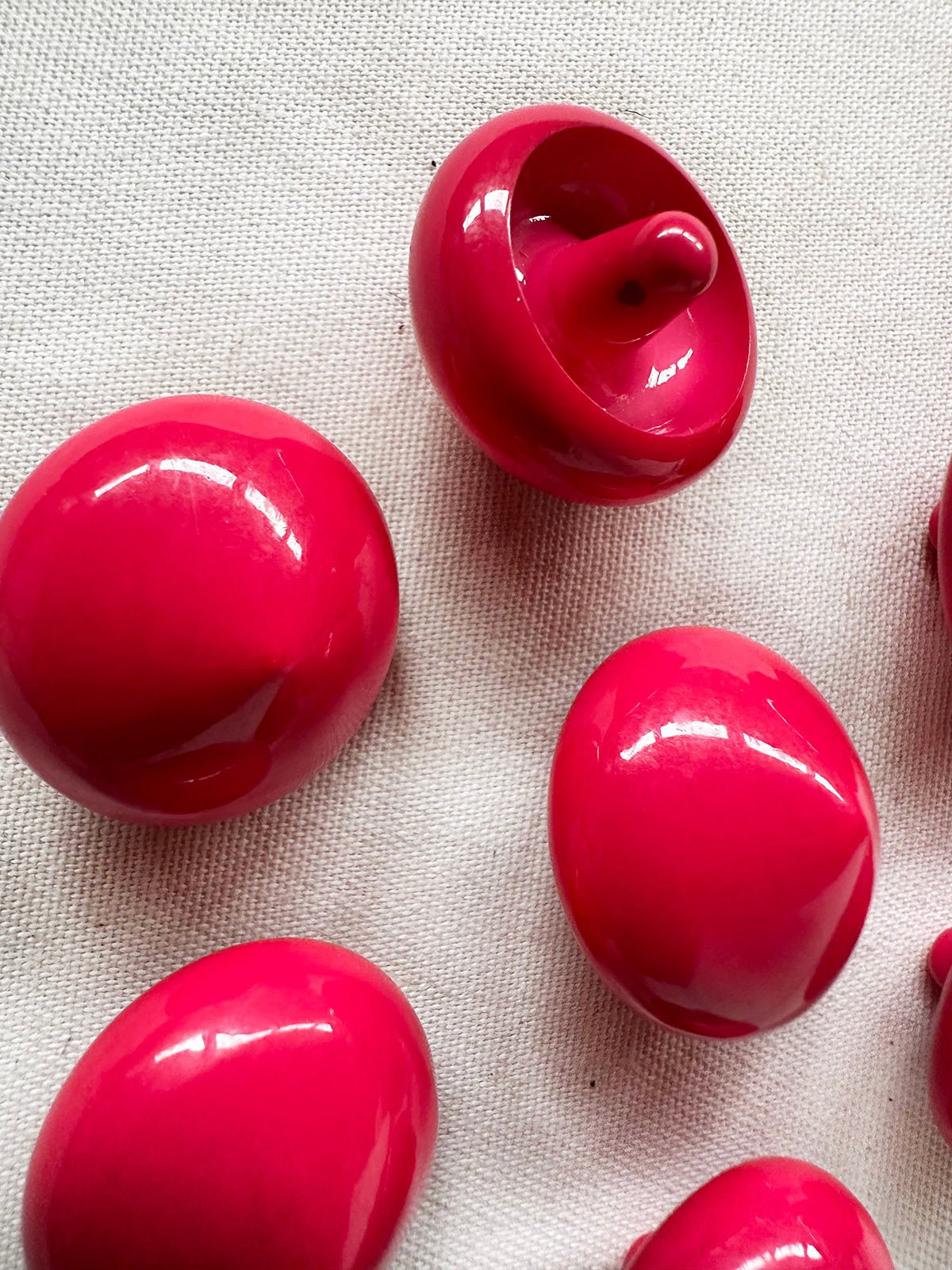 Vintage Italian Meringue Kisses Buttons Hot Pink - L'Etoffe Fabrics LLC