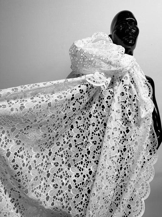 White Cotton Broderie Anglaise - L'Etoffe Fabrics LLC