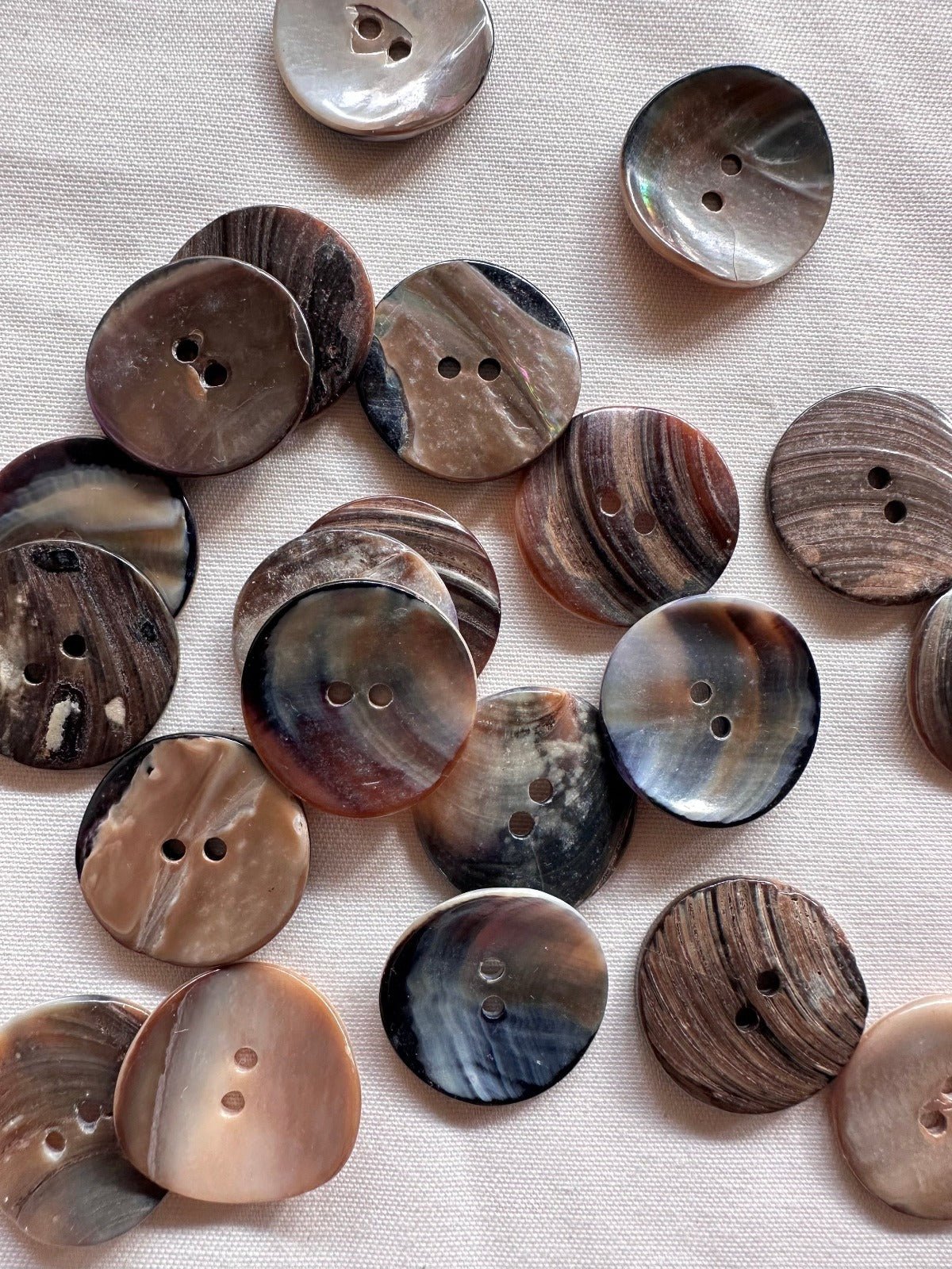 1" Large Irregular Shell Buttons per dozen - L'Etoffe Fabrics LLC