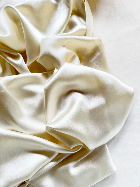 2 3/4 Yards 4 Ply Satin Back Silk Crepe - L'Etoffe Fabrics LLC