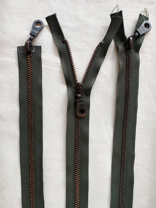 2 Way Separating Pine Green Zipper 26.5" - L'Etoffe Fabrics LLC