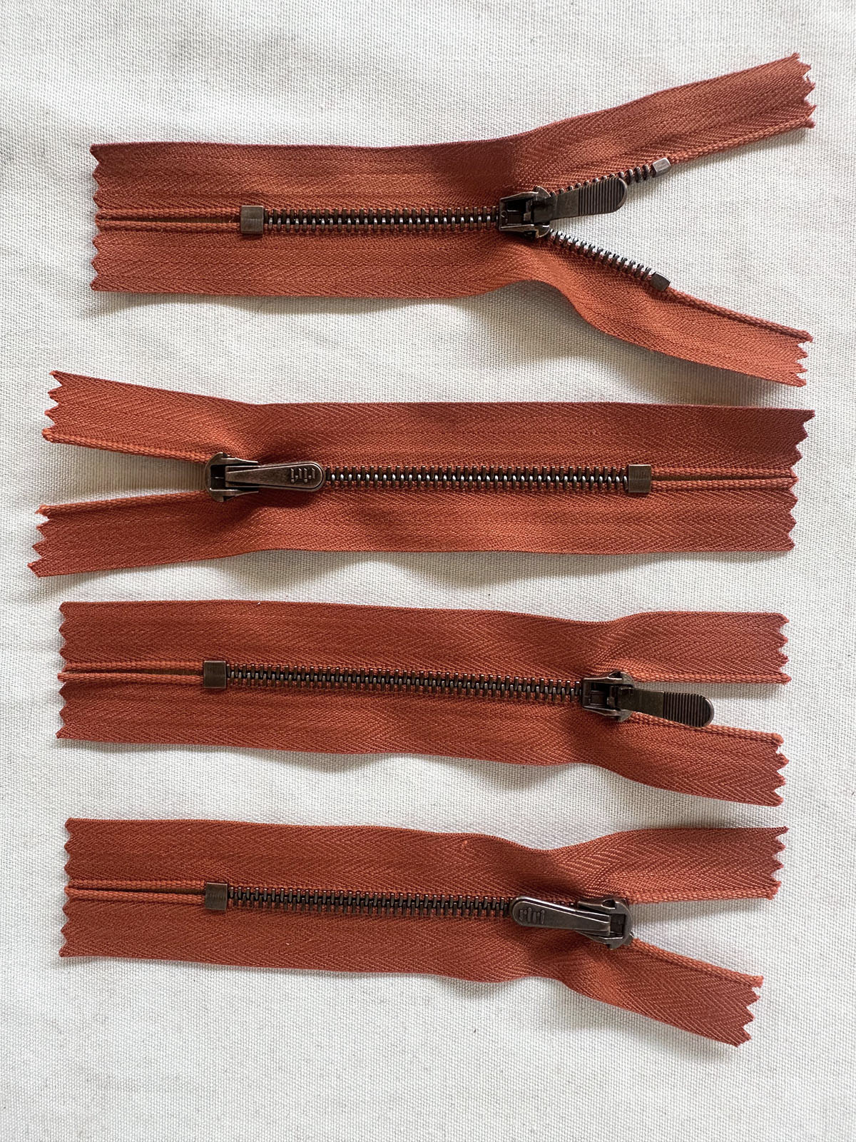 5 ct. RiRi Zipper Bundle Burnt Orange 3 inch - L'Etoffe Fabrics LLC