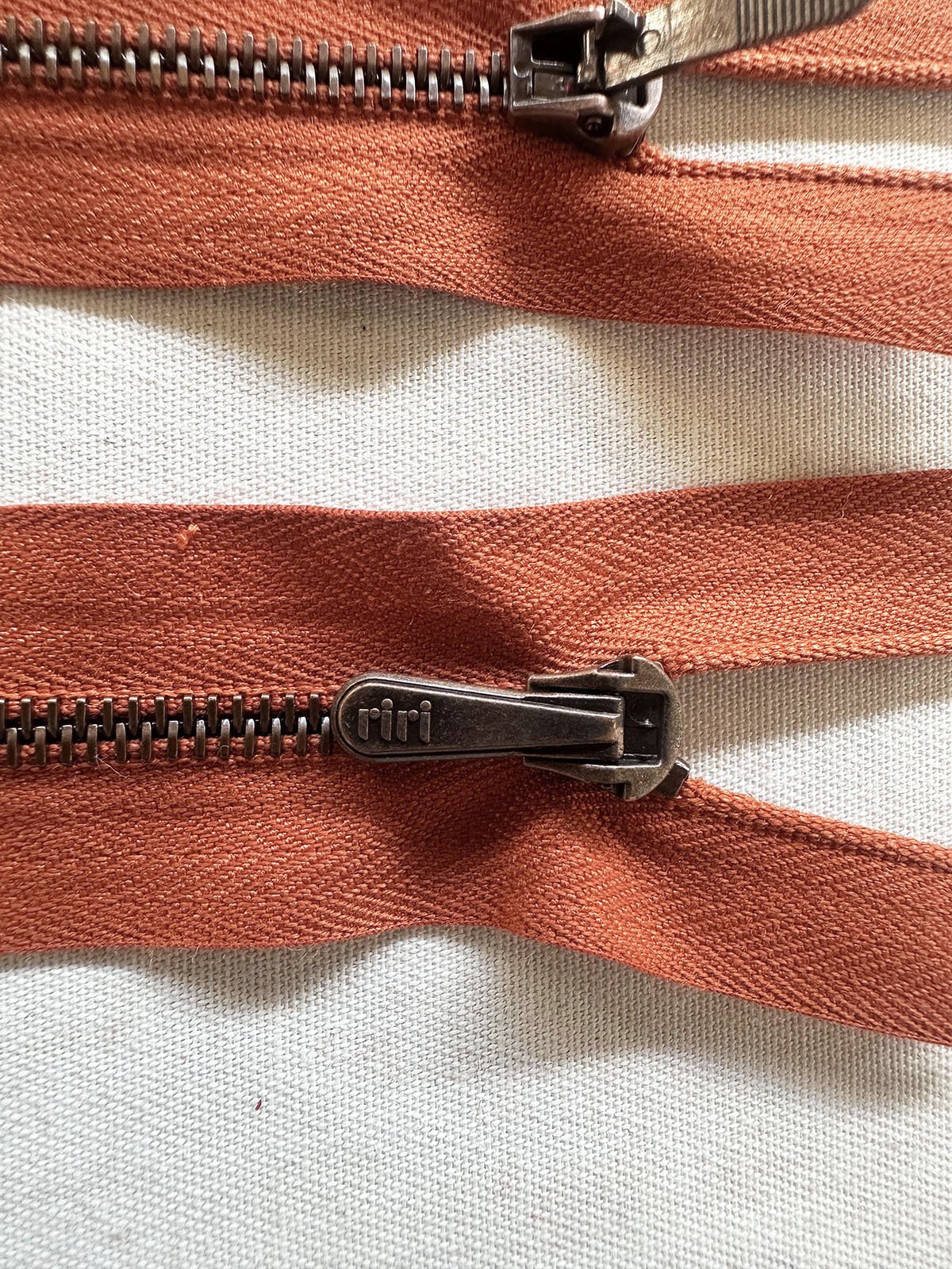 5 ct. RiRi Zipper Bundle Burnt Orange 3 inch - L'Etoffe Fabrics LLC