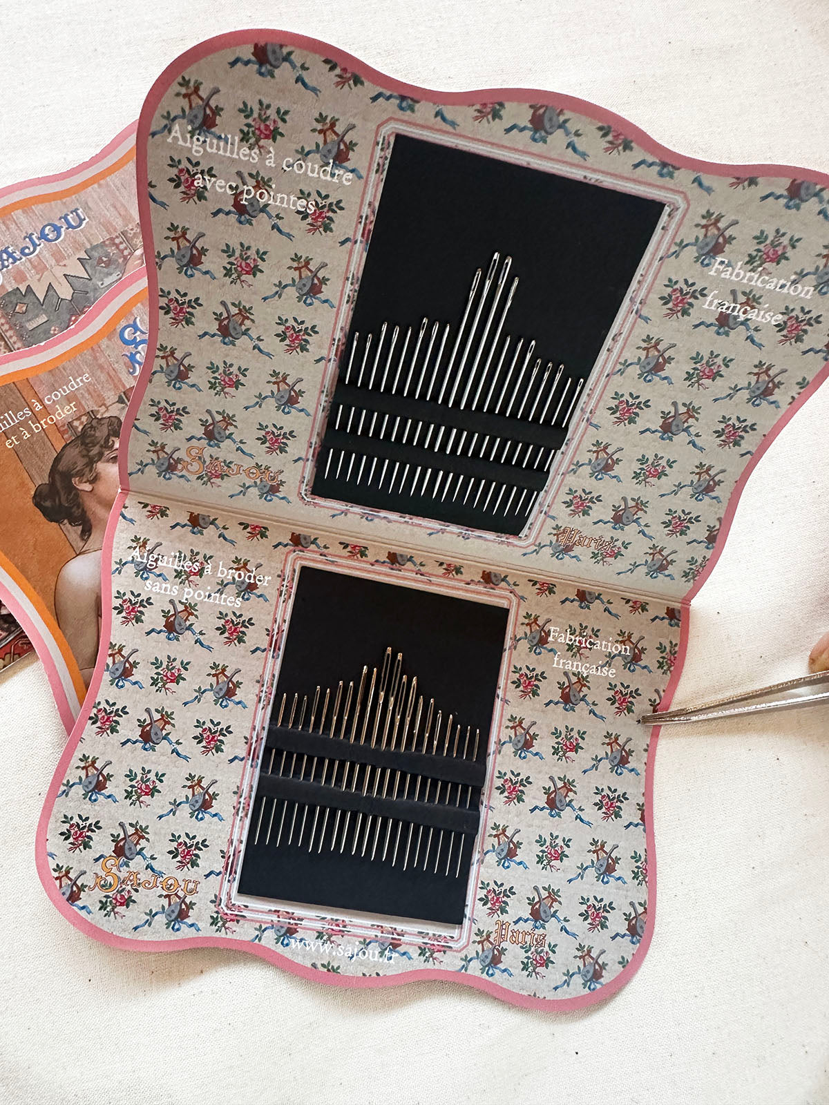Maison Sajou Camaret 40 Needle Book