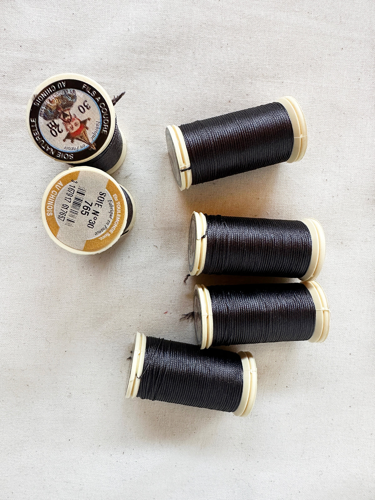 Sajou Dark Grey Perlé Silk Button Hole Thread