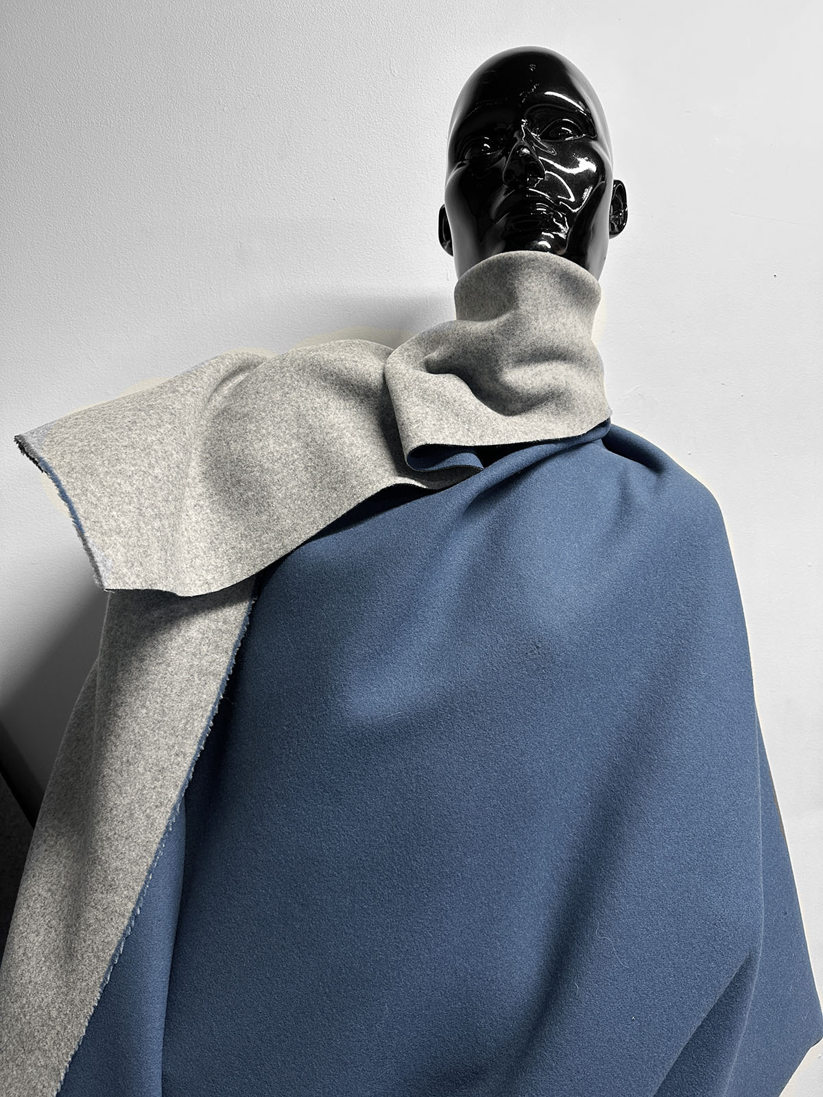 Luxury Italian Splittable Wool Coating With Cashmere