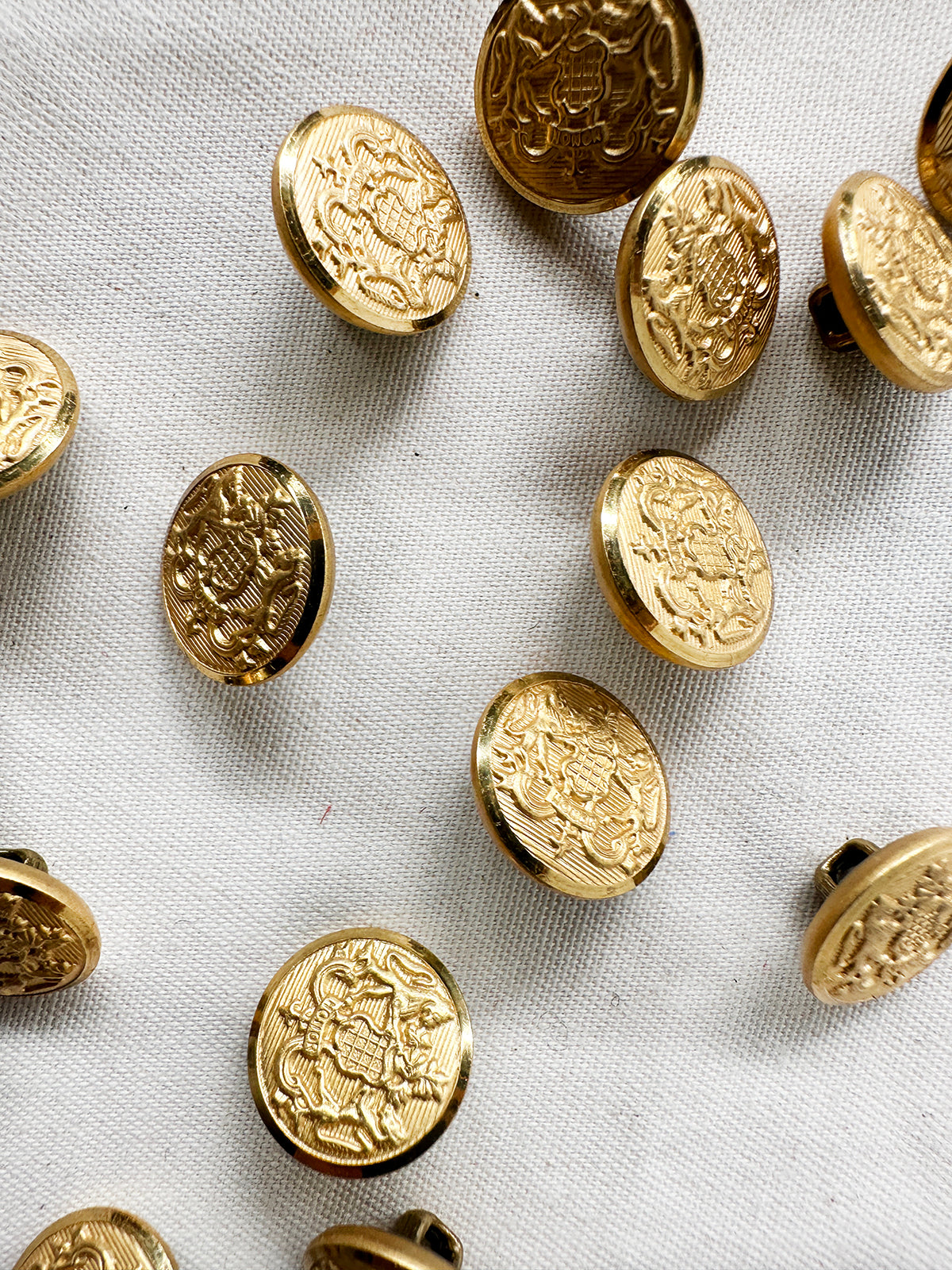 Designer Gold Coat Of Arms 5/8" Buttons