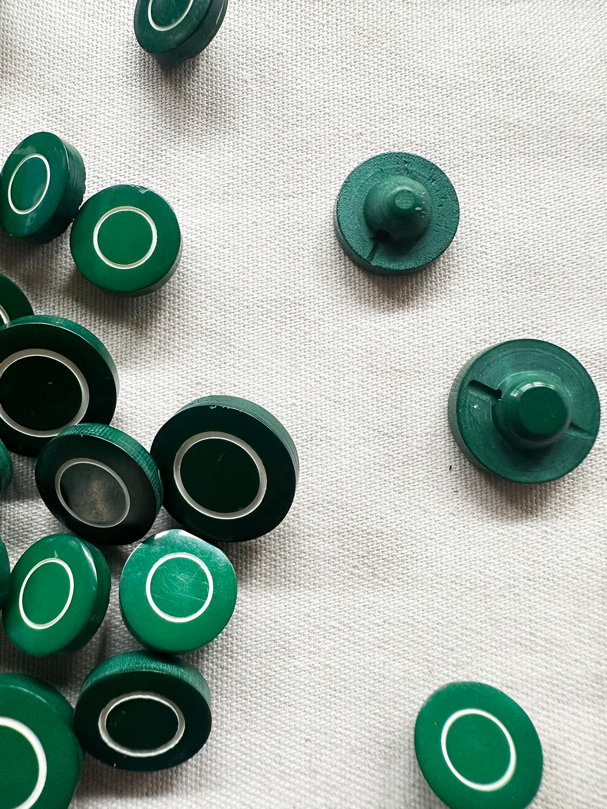 Italian Vintage Green with White Inner Ring Buttons