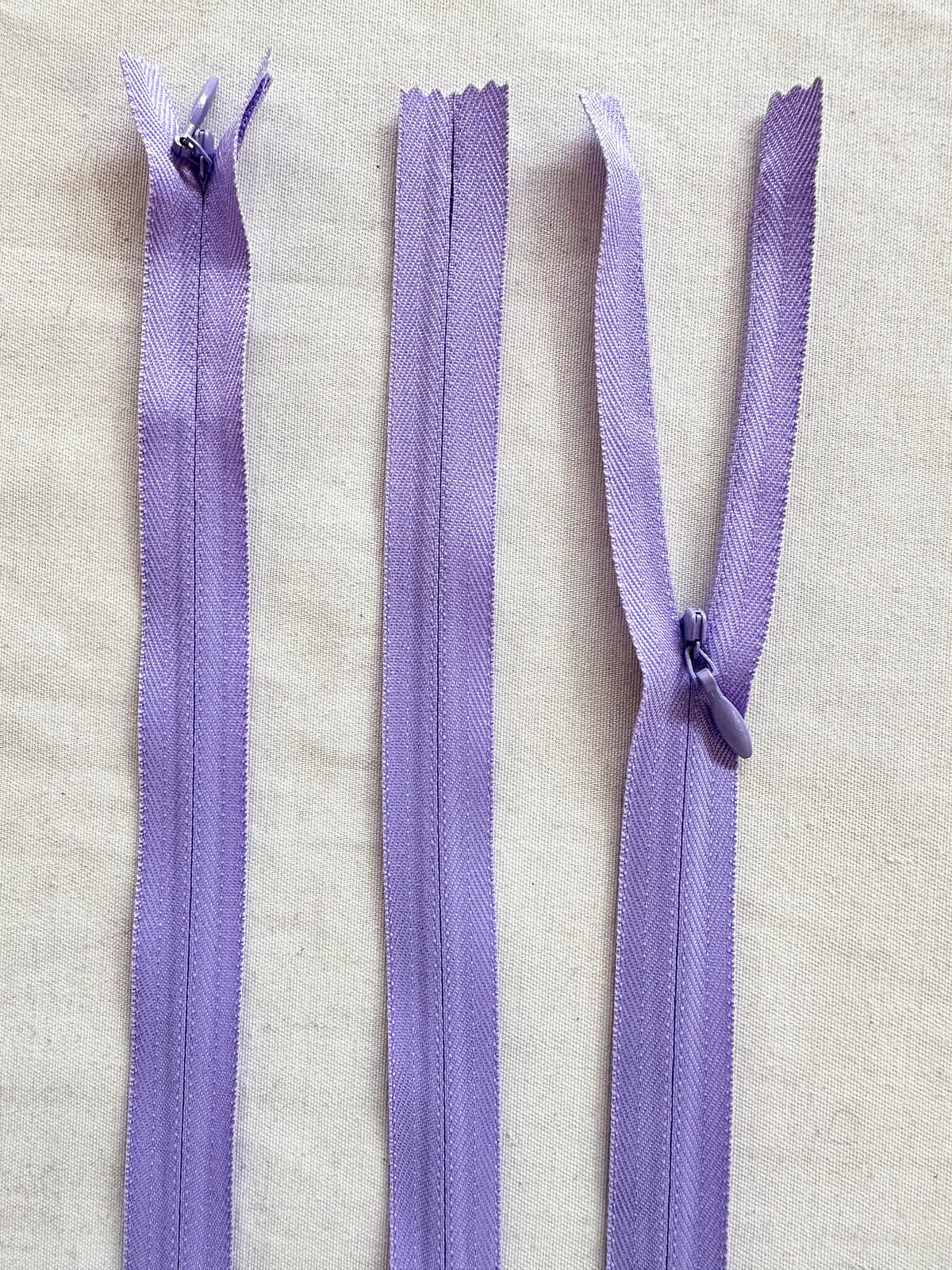 Deadstock 16" Lilac Invisible Zipper