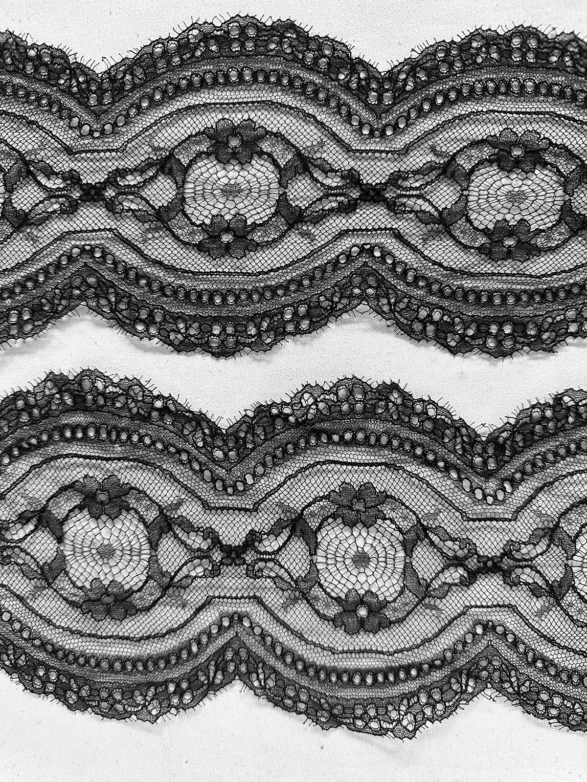 5" Solstiss Black Chantilly Lace Trim