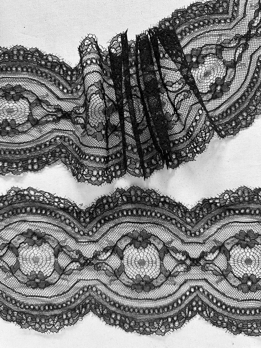 5" Solstiss Black Chantilly Lace Trim