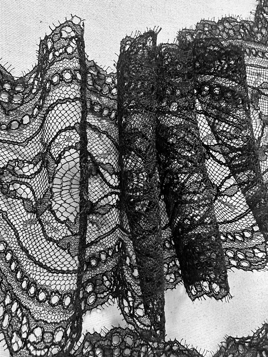 5" Solstiss Black Chantilly Lace Trim