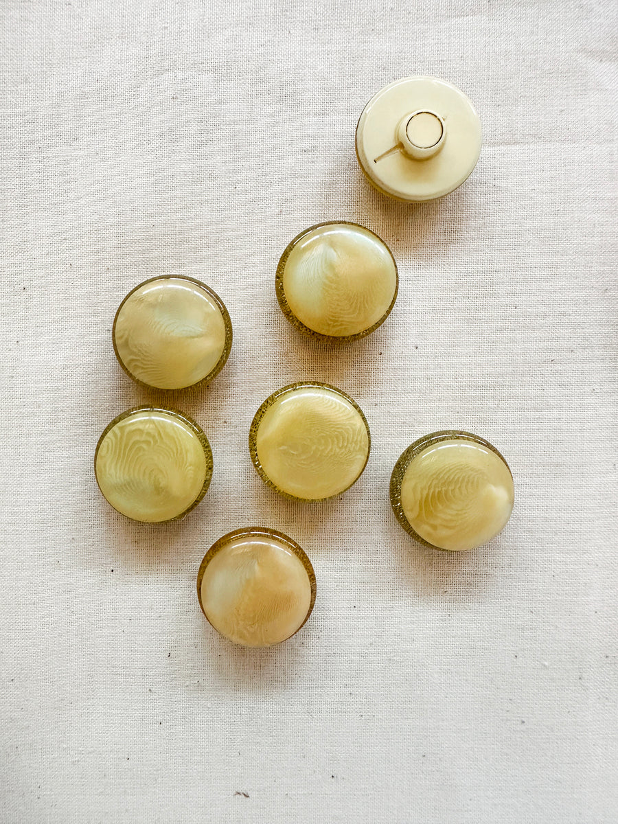 Vintage Italian 60's Cocktail Hour Buttons