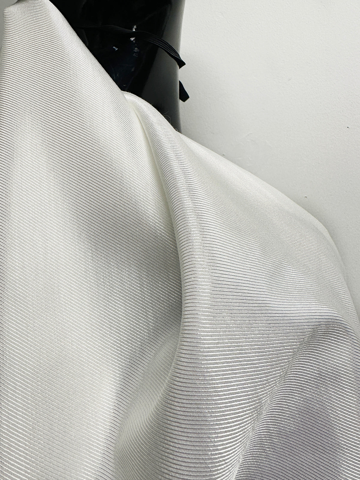Italian Summer Cotton Viscose Twill Lining - Warm White