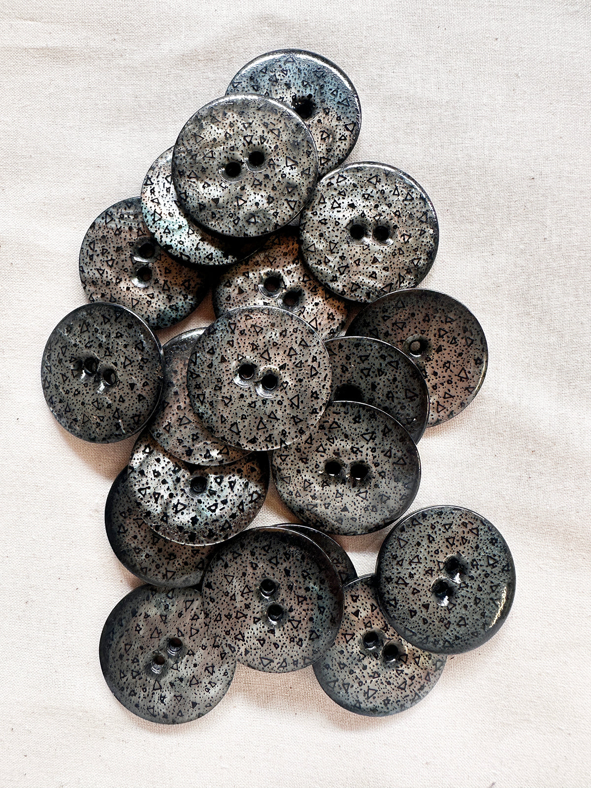 Vintage Italian Big Confetti Print Shell Buttons