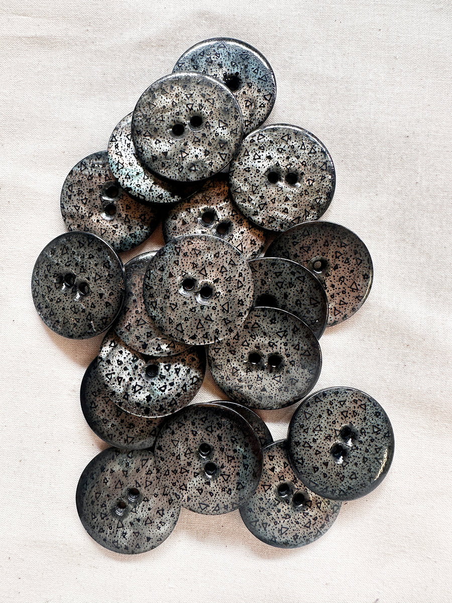 Vintage Italian Big Confetti Print Shell Buttons