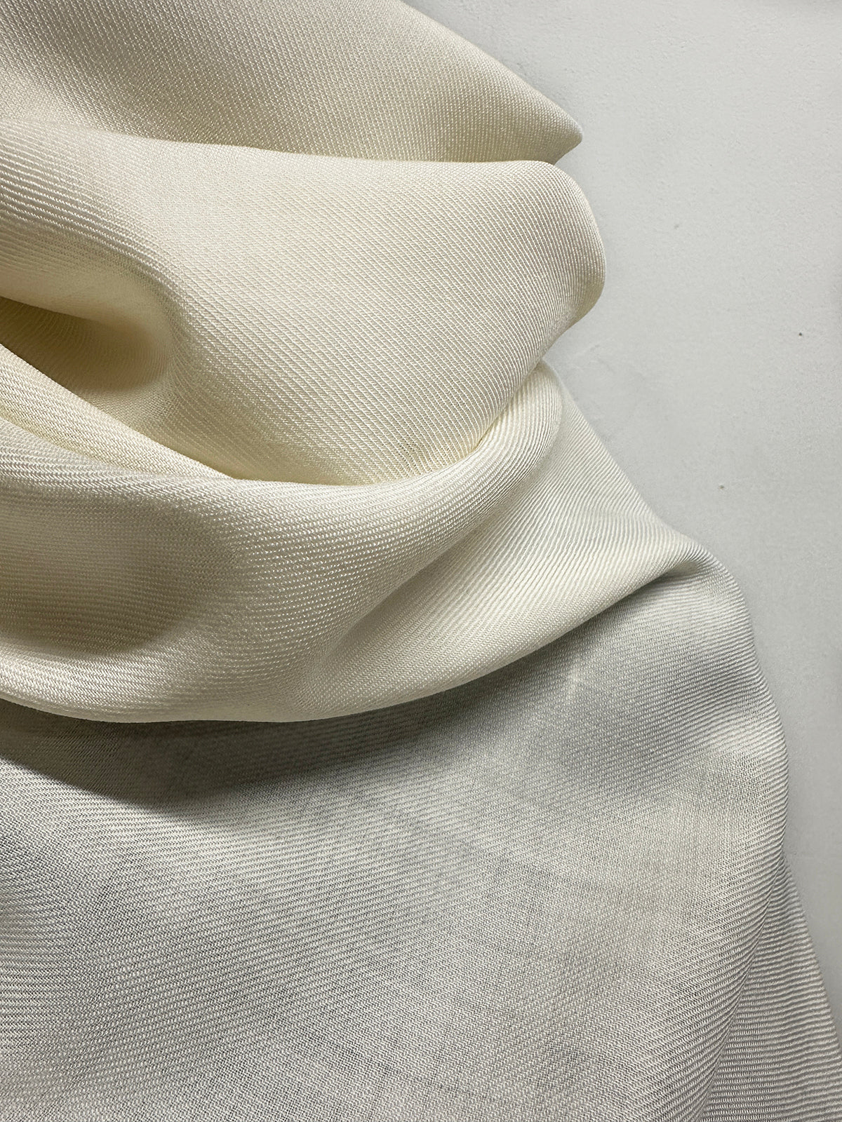 Italian Light Airy Ivory Twill Wool
