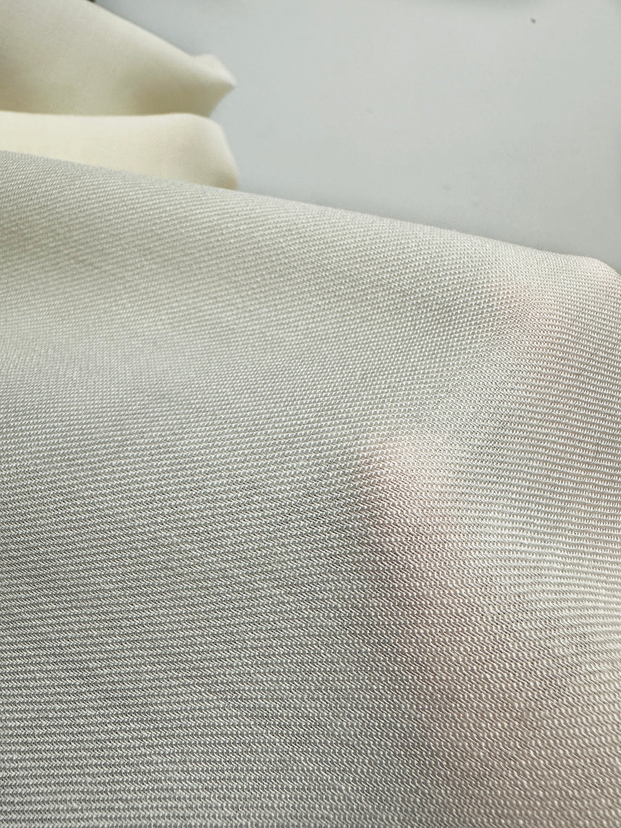 Italian Light Airy Ivory Twill Wool