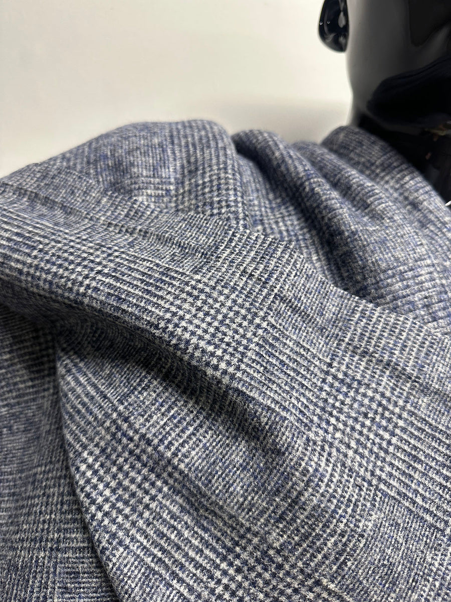 3 5/8 Yards Soft Blue Houndstooth Winter Jacket Weight - S37