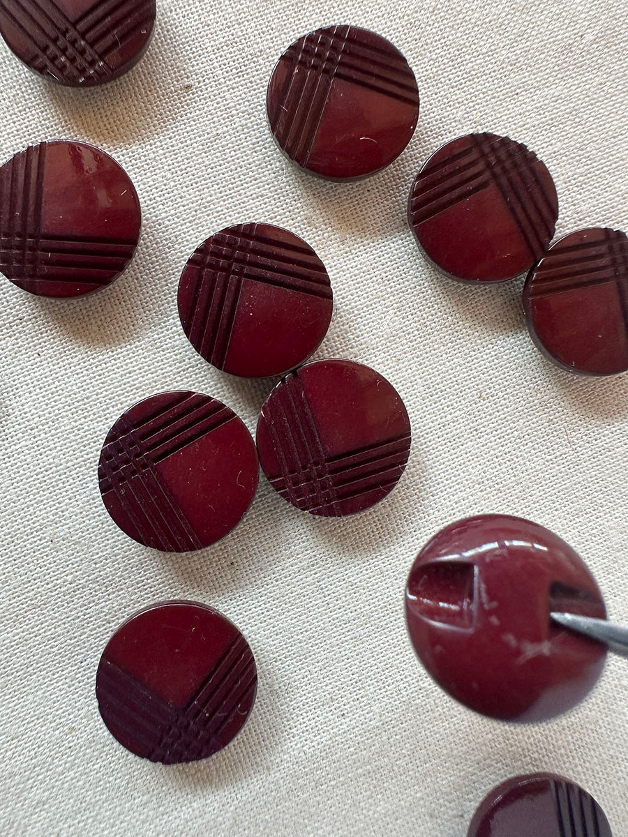 Vintage Italian Caberbet Crosshatch Shirt Button