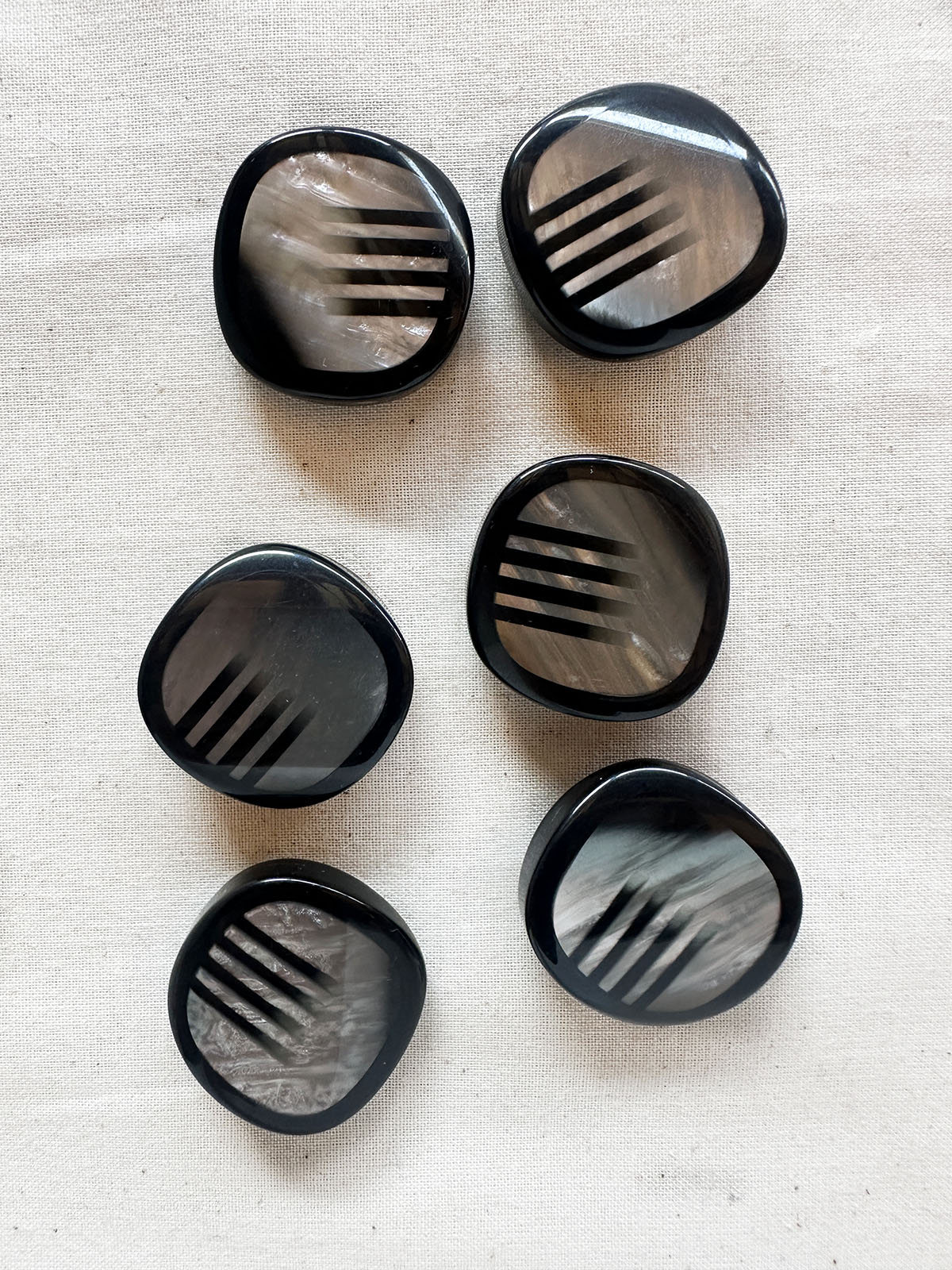 Vintage Italian Inlaid Comb Shape Shell Coat Buttons