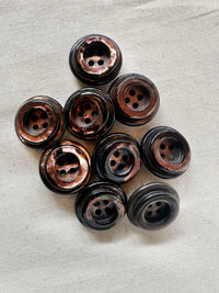 Vintage Italian Wine Shell Chunky Buttons - Wine