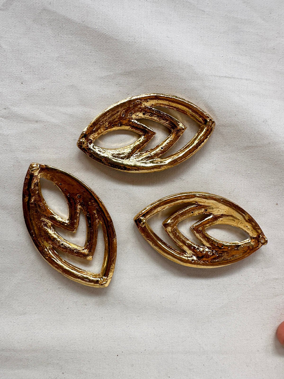 Amber Leaf Interest Embellishment - L'Etoffe Fabrics LLC
