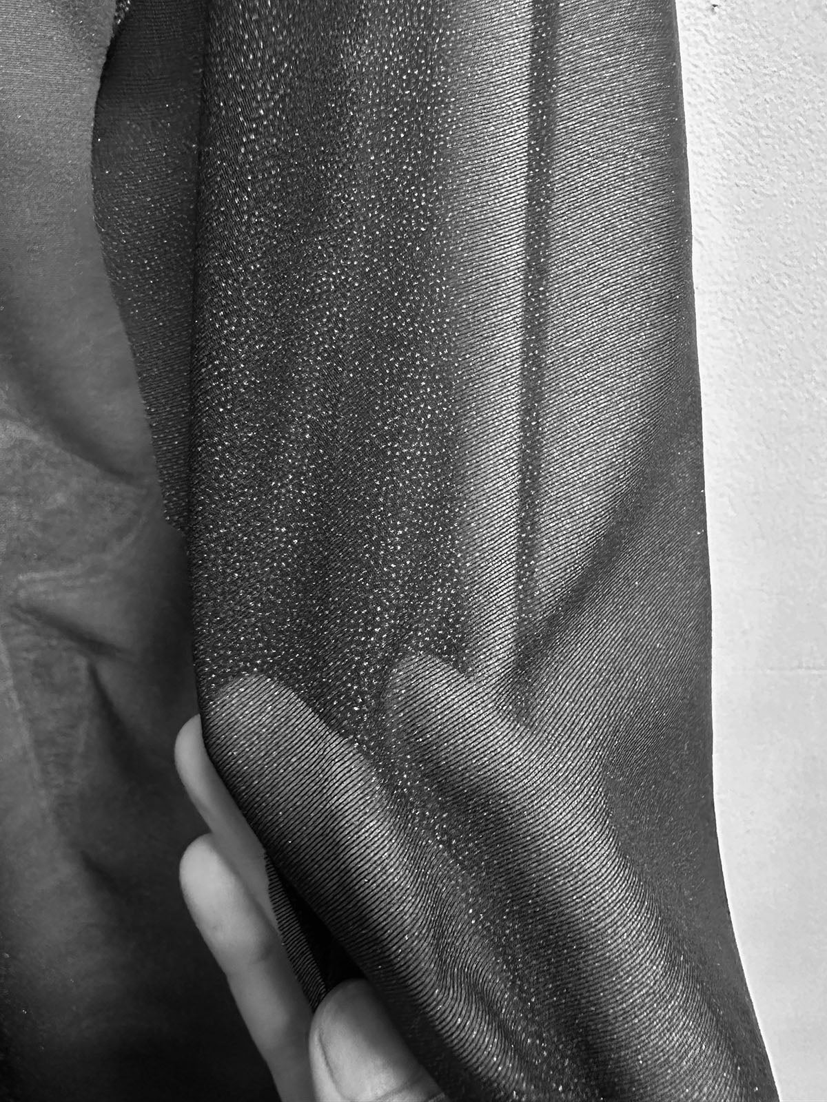 Black Lightweight Designer Fusible Interfacing Per 5 Yards - L'Etoffe Fabrics LLC