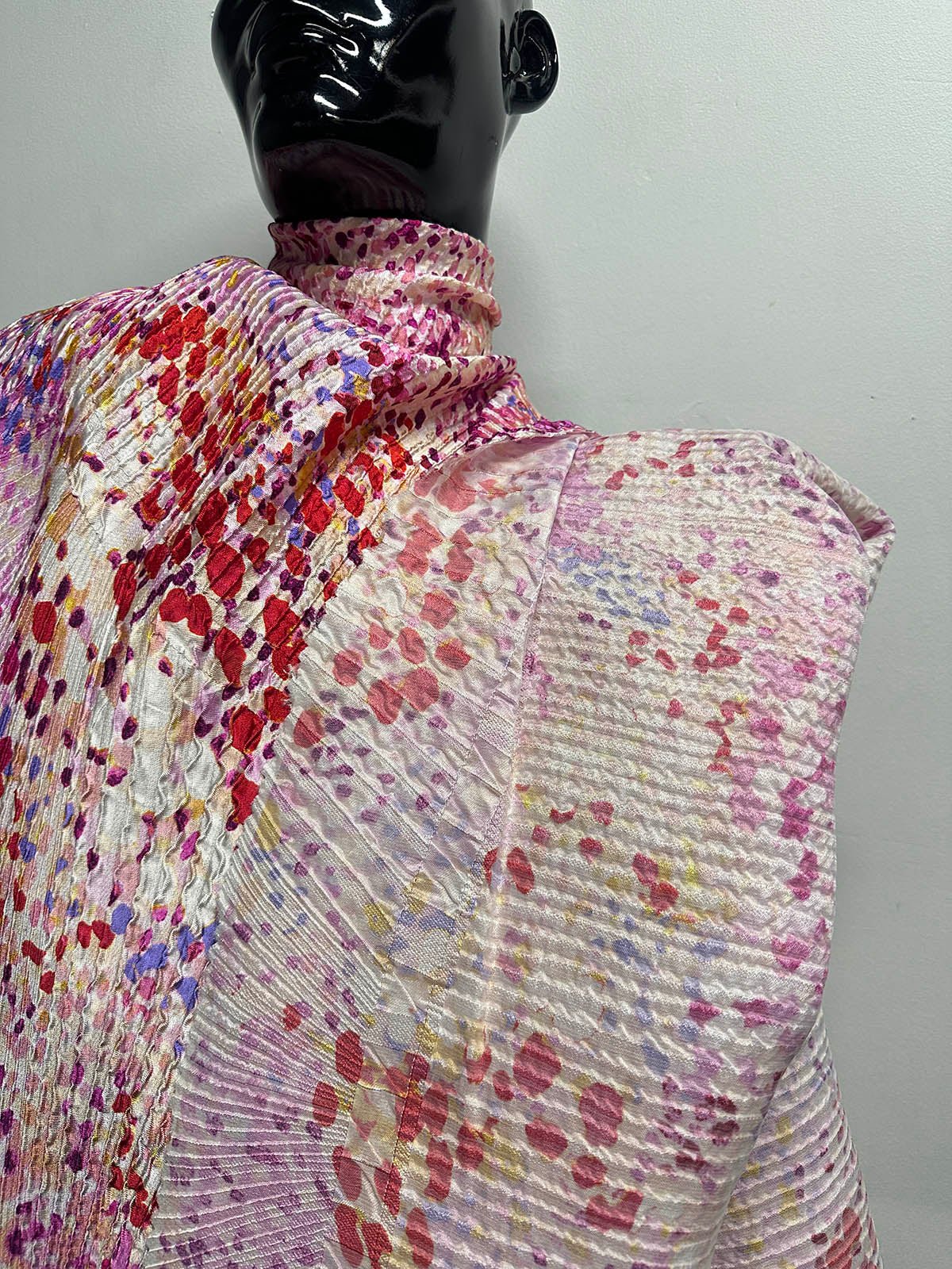 Carlo Pozzi Pleated Silk Jacquard - Designer Surplus - L'Etoffe Fabrics LLC