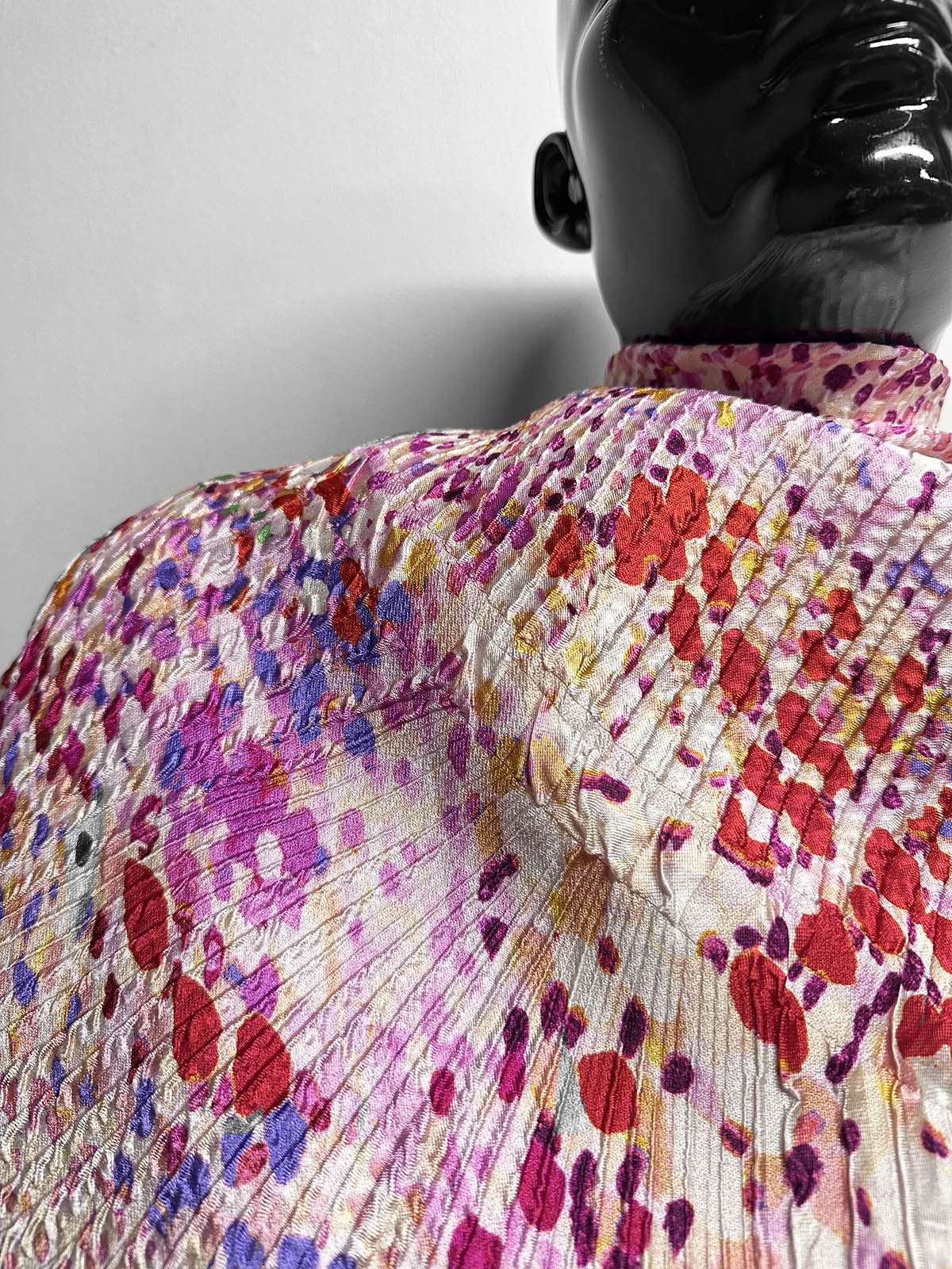 Carlo Pozzi Pleated Silk Jacquard - Designer Surplus - L'Etoffe Fabrics LLC