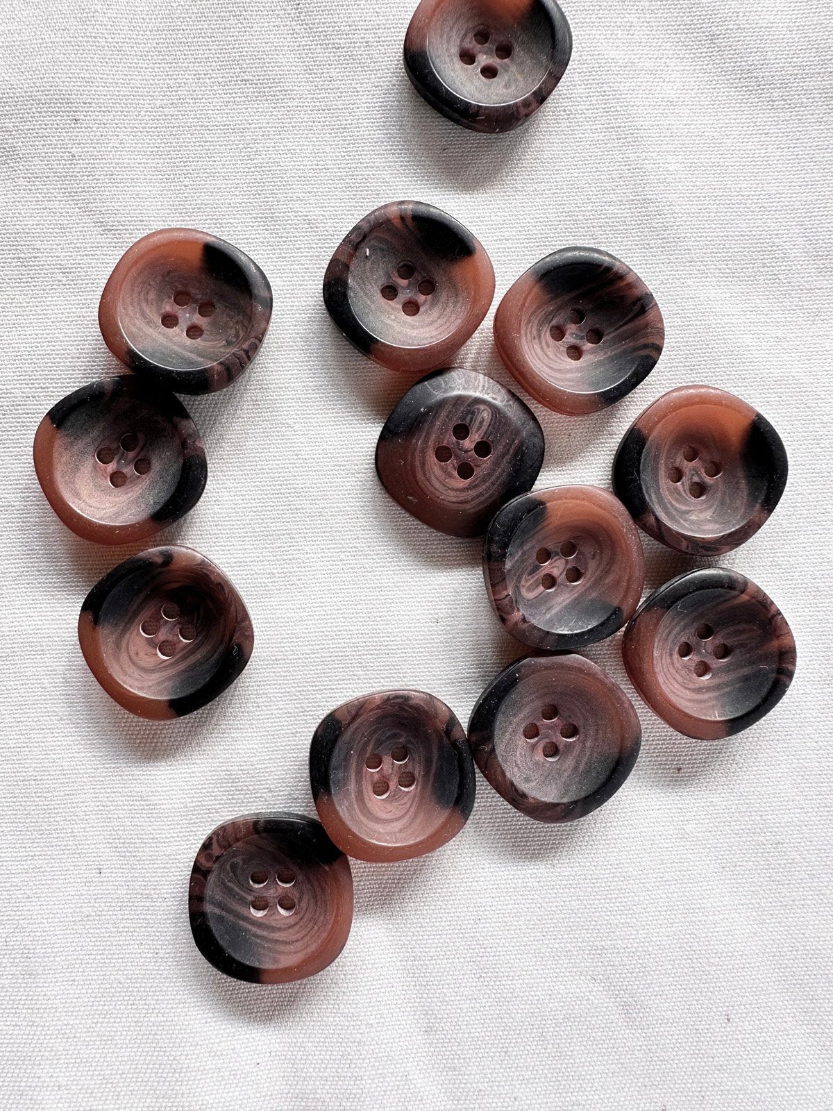 Circle To Square Plum Coat Buttons Per 6 - L'Etoffe Fabrics LLC