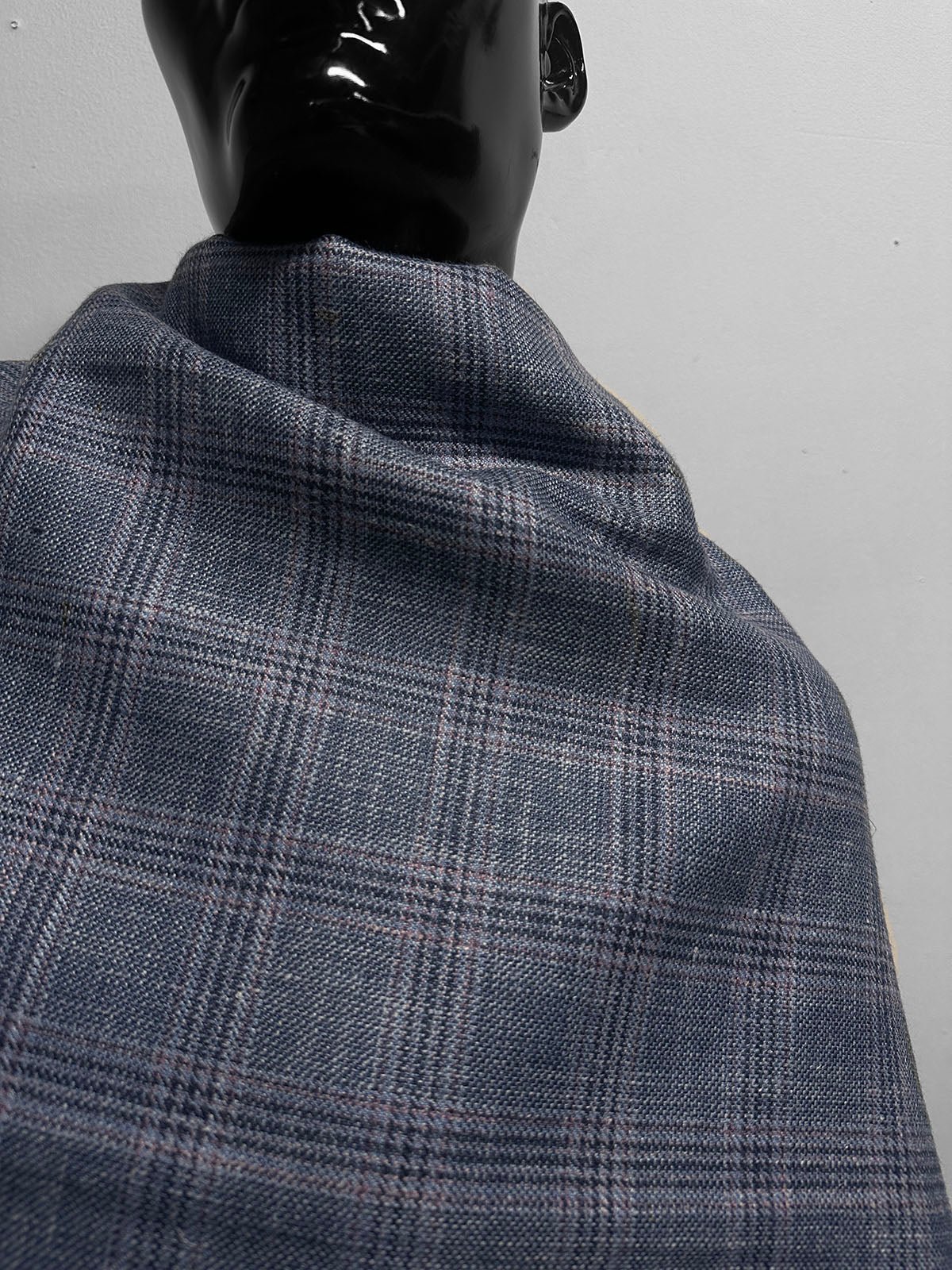Classic Italian Silk Linen Virgin Wool Suiting - Navy - L'Etoffe Fabrics LLC