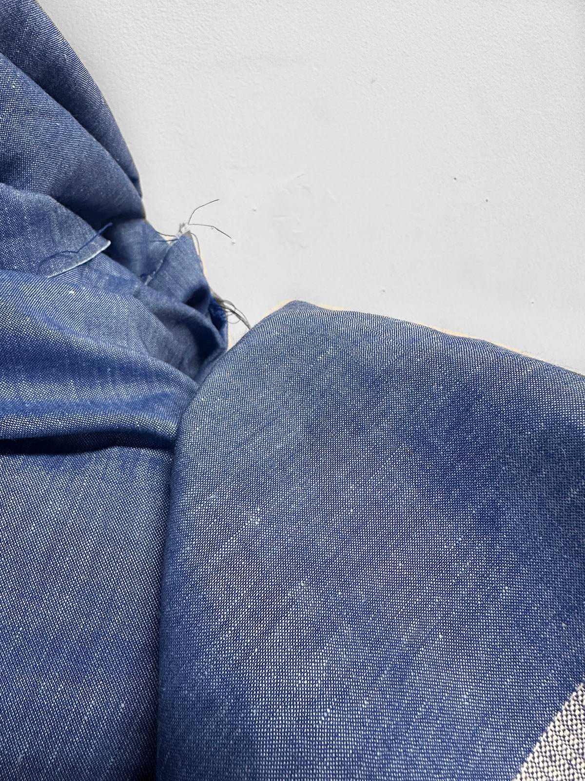 Cobalt Chambray Slub Linen Virgin Wool - L'Etoffe Fabrics LLC