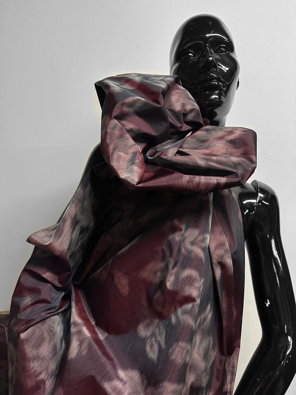 Deadstock Damask Iridescent Floral Taffeta - L'Etoffe Fabrics LLC