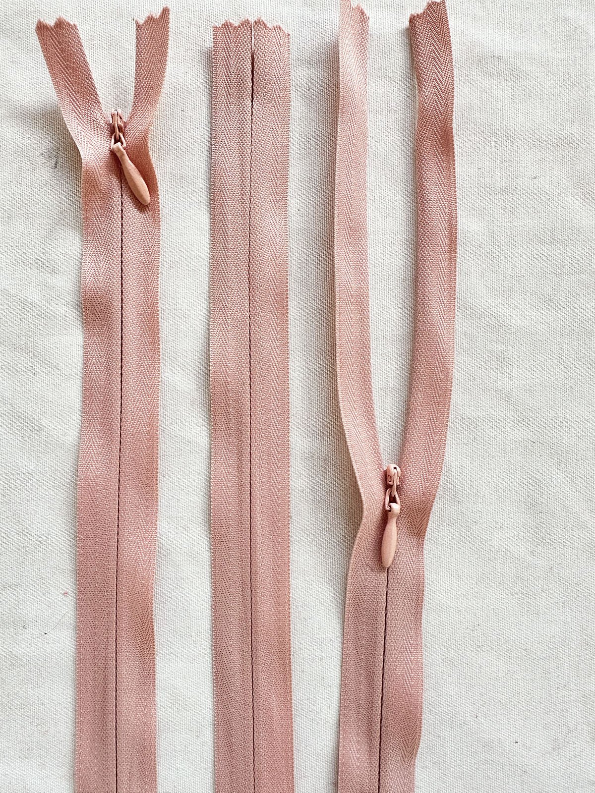 Deadstock Invisible Zipper 34" Rose - L'Etoffe Fabrics LLC