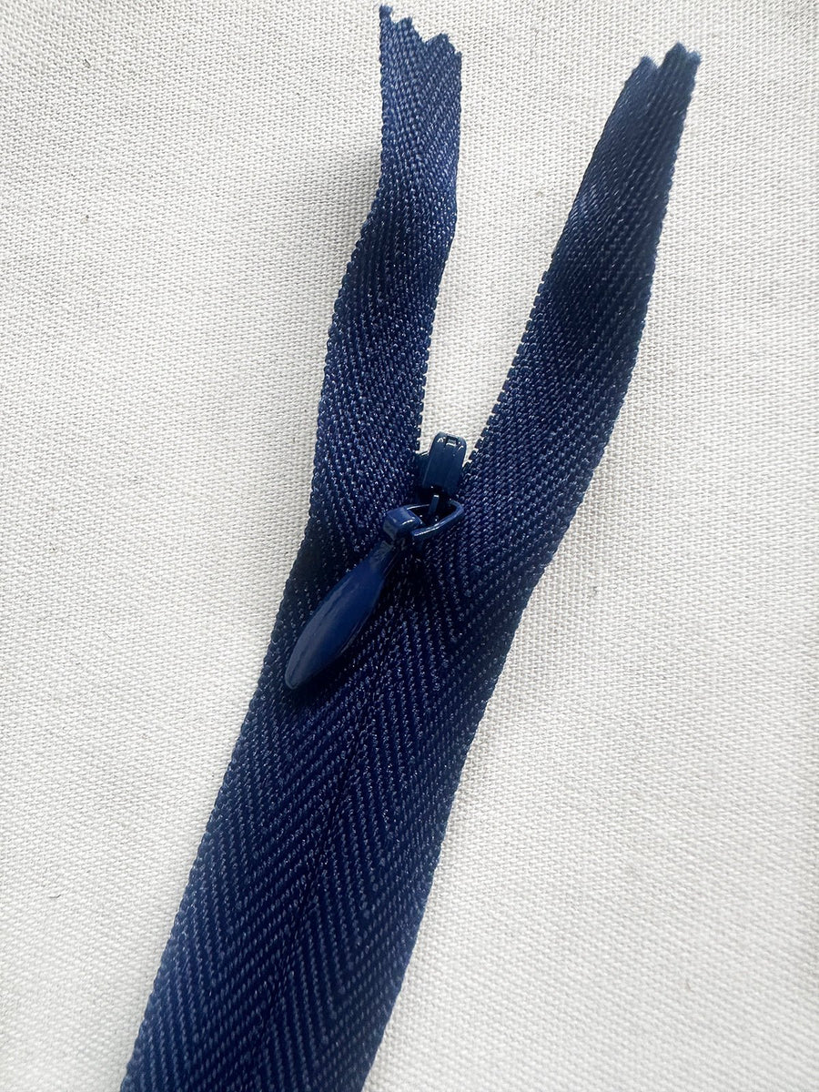 Deadstock Invisible Zippers Navy 22" - L'Etoffe Fabrics LLC