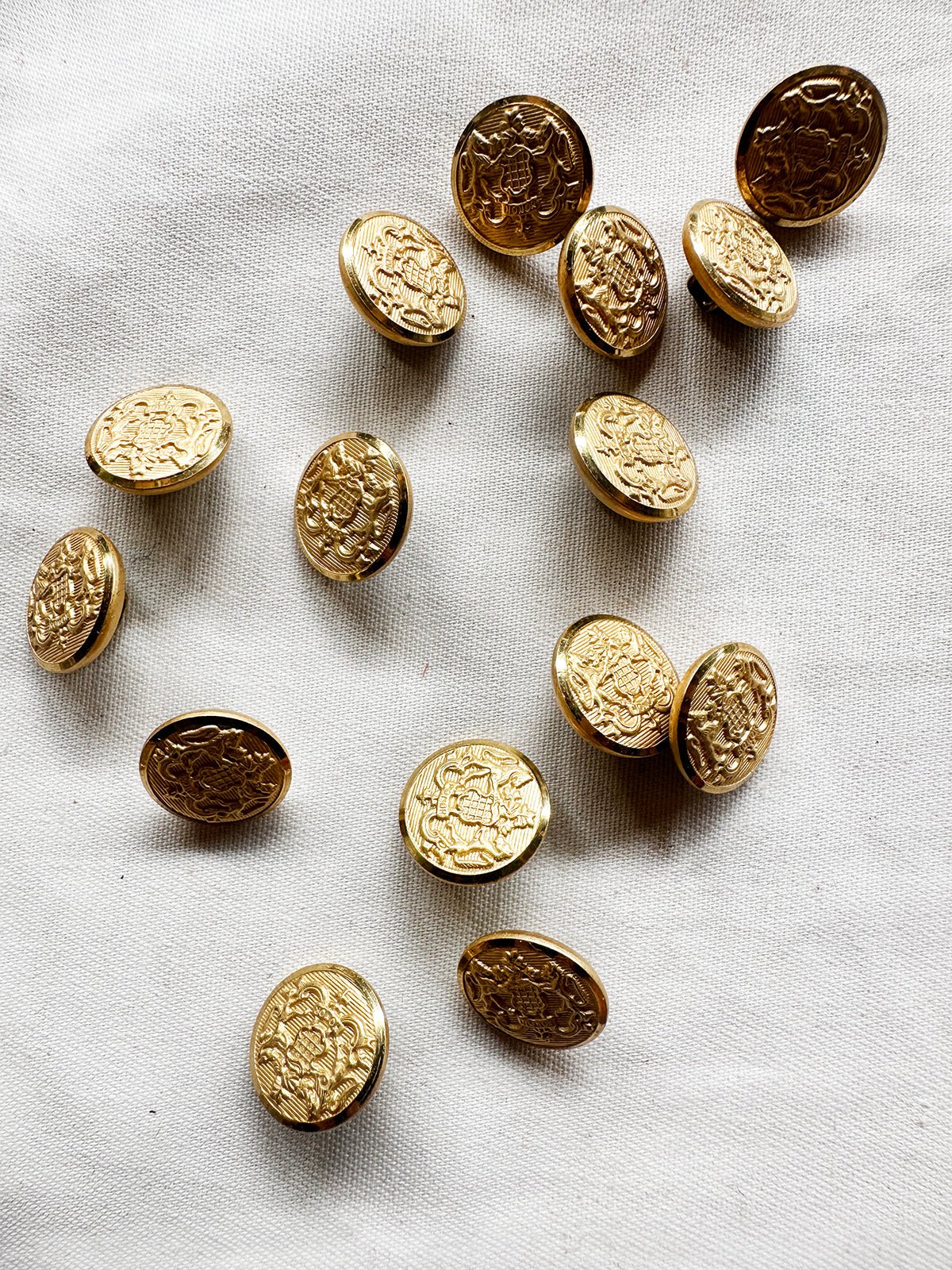 Designer Gold Coat Of Arms 5/8" Buttons - L'Etoffe Fabrics LLC