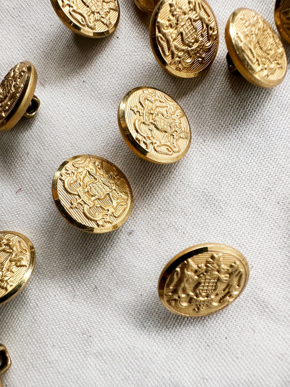 Designer Gold Coat Of Arms 5/8" Buttons - L'Etoffe Fabrics LLC