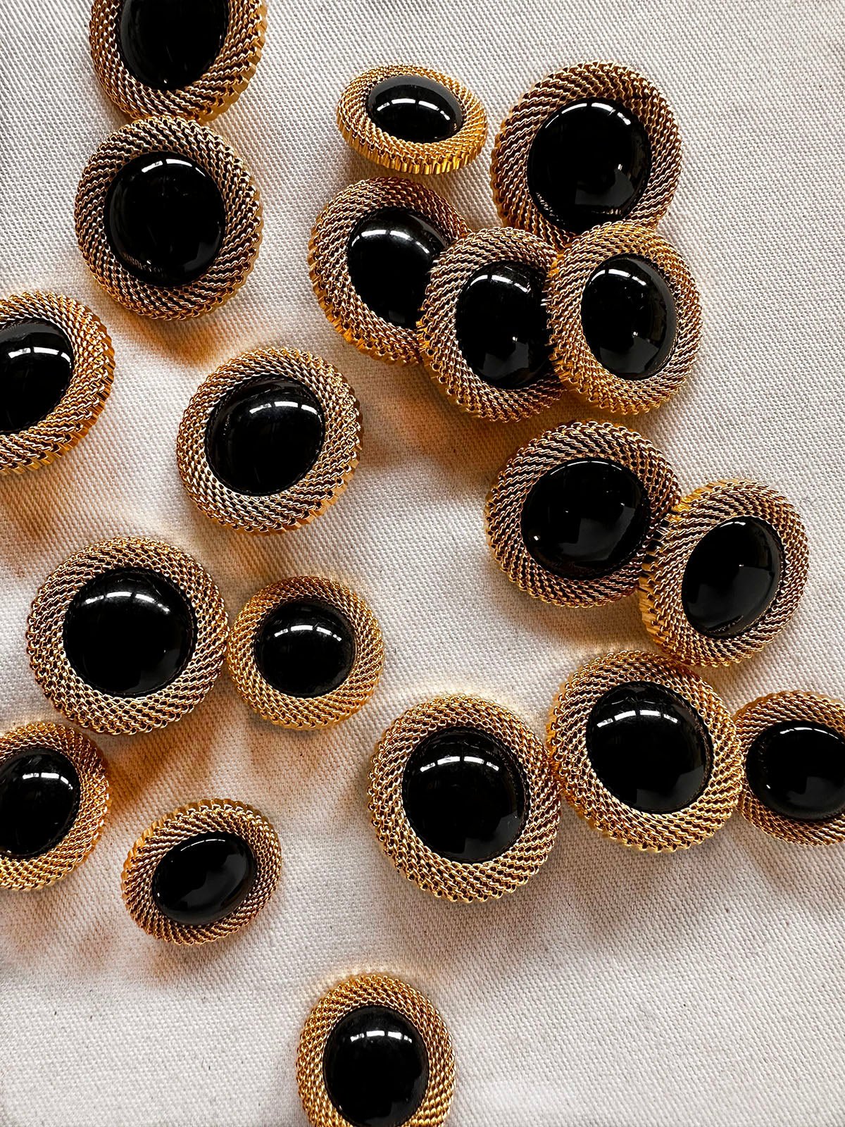 Designer Gold Mesh Black Cardigan Buttons Per Dozen - L'Etoffe Fabrics LLC