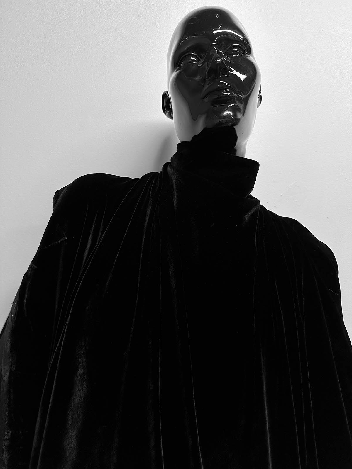 Excellent Black SIlk Velvet - L'Etoffe Fabrics LLC