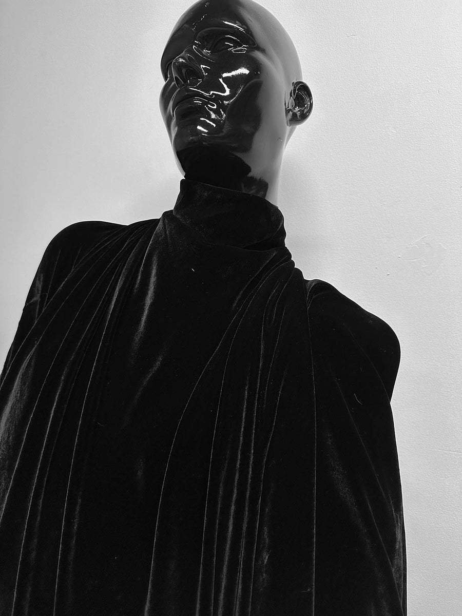 Excellent Black SIlk Velvet - L'Etoffe Fabrics LLC