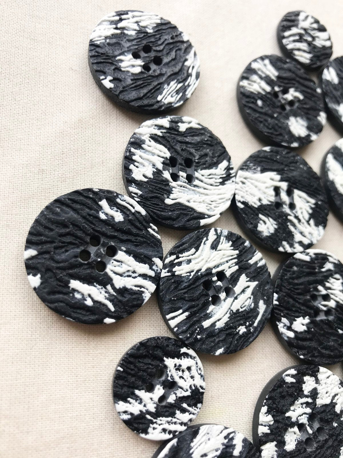 Granite Textured Buttons 2 Sizes - L'Etoffe Fabrics LLC