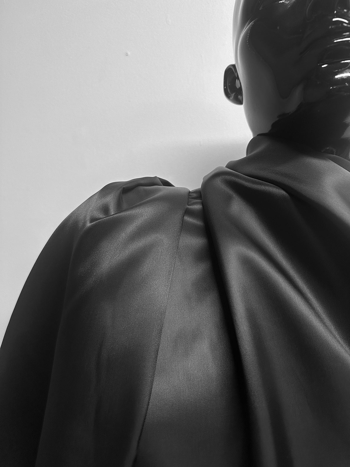 Italian Cupro Twill Lining Black - L'Etoffe Fabrics LLC