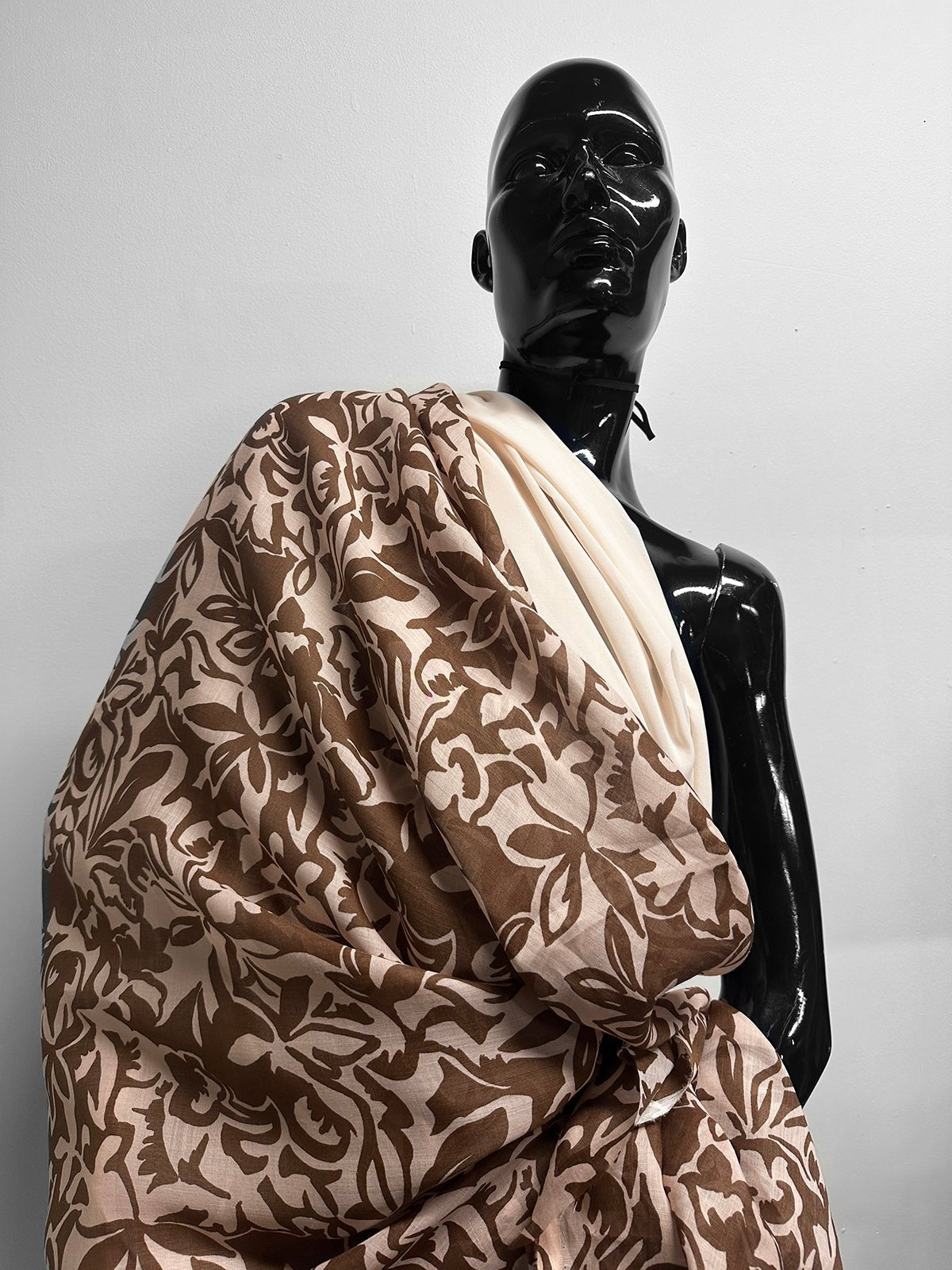 Italian Handkerchief Designer Linen Print - L'Etoffe Fabrics LLC